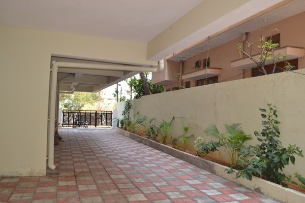 Aluvia Court